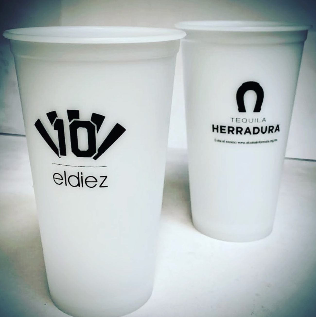 SERVICIO DE IMPRESIÓN VASOS